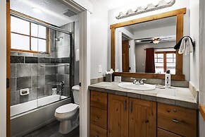 Town Pointe B101 3 Bedroom Condo by RedAwning