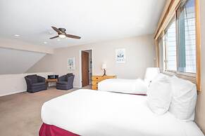 Snow Flower 028 3 Bedroom Condo by RedAwning