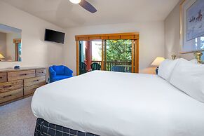 Snow Flower 028 3 Bedroom Condo by RedAwning