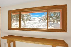 Snow Flower 028 3 Bedroom Condo by RedAwning