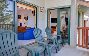 Snow Flower 028 3 Bedroom Condo by RedAwning