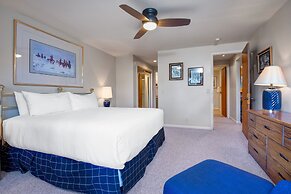 Snow Flower 028 3 Bedroom Condo by RedAwning