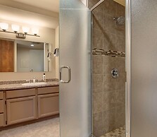 Snow Flower 028 3 Bedroom Condo by RedAwning