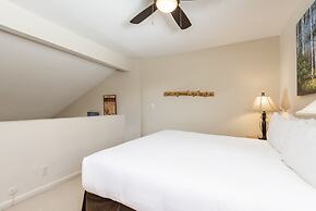 Snow Flower 039-studio+loft 1 Bedroom Condo by RedAwning