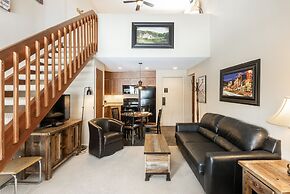 Snow Flower 039-studio+loft 1 Bedroom Condo by RedAwning