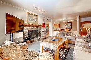 Park Station 236-1 1 Bedroom Condo by RedAwning