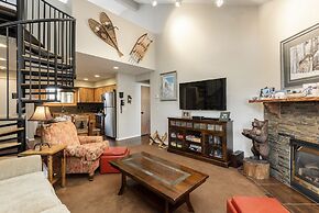 Snow Flower 032 2 Bedroom Condo by RedAwning