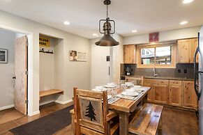 Snow Flower 032 2 Bedroom Condo by RedAwning