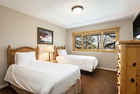 Snow Flower 032 2 Bedroom Condo by RedAwning