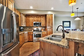 Canyon Crossing 23 3 Bedroom Townhouse by RedAwning