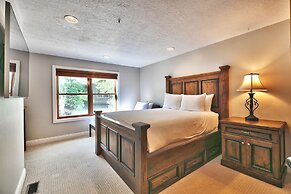 Canyon Crossing 23 3 Bedroom Townhouse by RedAwning