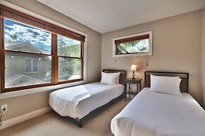 Canyon Crossing 23 3 Bedroom Townhouse by RedAwning