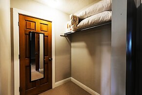 Canyon Crossing 23 3 Bedroom Townhouse by RedAwning