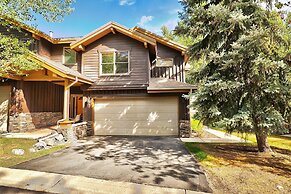 Canyon Crossing 23 3 Bedroom Townhouse by RedAwning