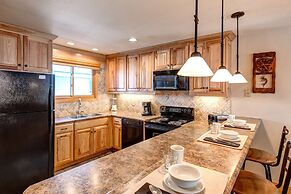 Snow Flower 020 3 Bedroom Condo by RedAwning