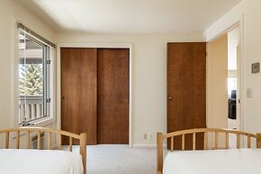 Snow Flower 141 2 Bedroom Condo by RedAwning