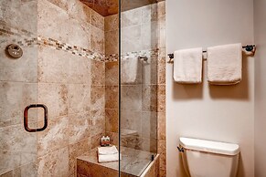 Park Station 134 2 Bedroom Condo by RedAwning