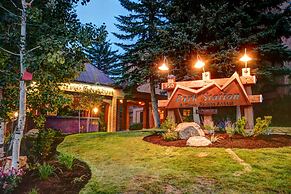 Park Station 134 2 Bedroom Condo by RedAwning