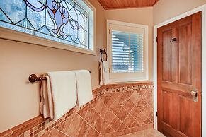 Motherlode 3 3 Bedroom Townhouse by RedAwning