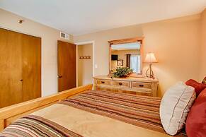 Powder Pointe 201a 1 Bedroom Condo by RedAwning