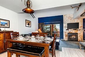 Snow Flower 030 3 Bedroom Condo by RedAwning