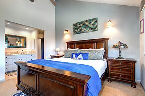 Snow Flower 030 3 Bedroom Condo by RedAwning