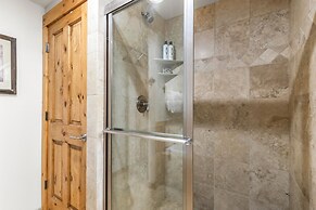 Snow Flower 014 3 Bedroom Condo by RedAwning