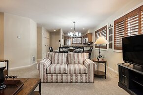 Snow Flower 111 2 Bedroom Condo by RedAwning