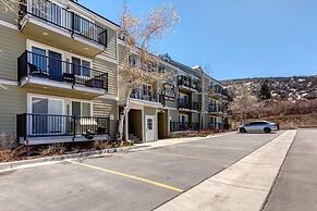 Suncreek A-7 2 Bedroom Condo by RedAwning