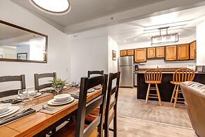 Suncreek A-7 2 Bedroom Condo by RedAwning