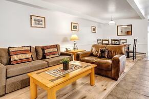 Suncreek A-7 2 Bedroom Condo by RedAwning