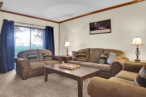 Park Station 214-1 1 Bedroom Condo by RedAwning