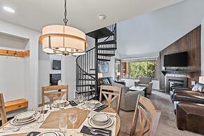 Snow Flower 079 2 Bedroom Condo by RedAwning