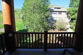 Snow Flower 079 2 Bedroom Condo by RedAwning