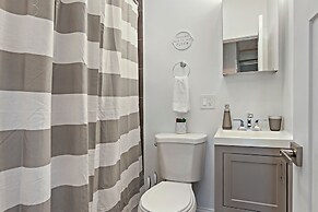 3BR Apt in Logan Square near Highlights
