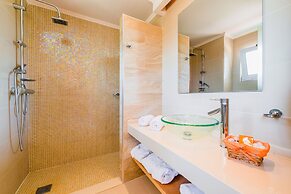 AFANDOU BAY SUITES HOTEL