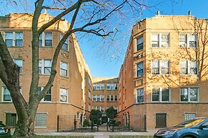 Relax & Retreat 1BR Lincoln Square Apt