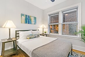 Relax & Retreat 1BR Lincoln Square Apt