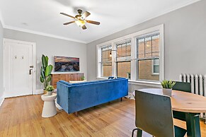 Relax & Retreat 1BR Lincoln Square Apt