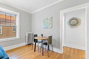 Relax & Retreat 1BR Lincoln Square Apt