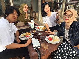 Griya Pasir Ukir Homestay