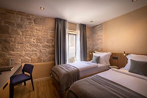 DUNATOVI DVORI Heritage Hotel