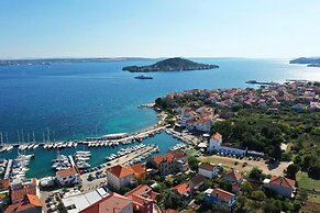 DUNATOVI DVORI Heritage Hotel