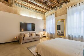 Rovelli 41 in Como With 2 Bedrooms and 3 Bathrooms