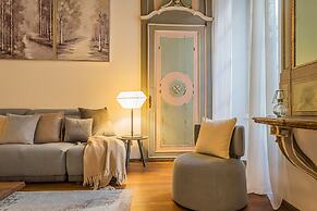 Rovelli 41 in Como With 2 Bedrooms and 3 Bathrooms