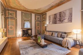 Rovelli 41 in Como With 2 Bedrooms and 3 Bathrooms