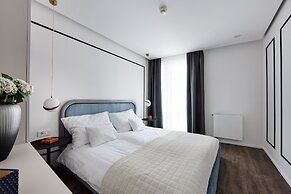 The Amberlyn Suite Hotel