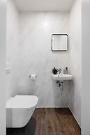 The Amberlyn Suite Hotel