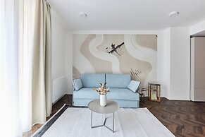 The Amberlyn Suite Hotel