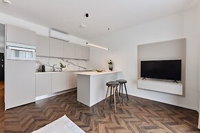 The Amberlyn Suite Hotel